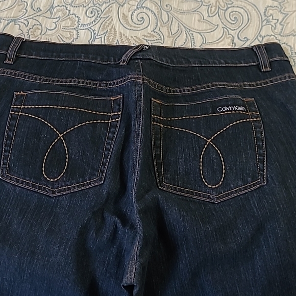 Blue Jeans from Calvin Klein. 18w - Picture 8 of 8